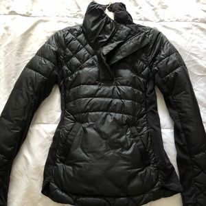 Lululemon Down for a Run Pullover Size 4 Black